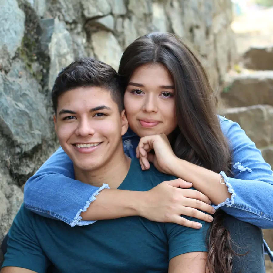 Pareja adolescentes